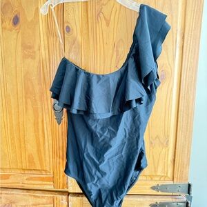 One-Shoulder Ruffle Swimsuit in Black